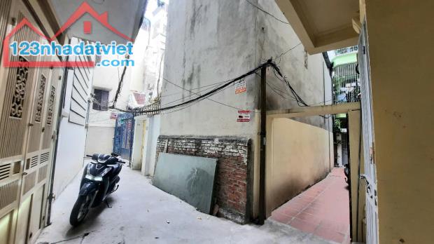 Bán Nhà Kim Mã 22M x 5T Giá 3,8 Tỷ. Phân lô, 3 thoáng, ngõ thông. - 4