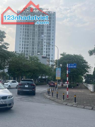 Căn Góc Ecohome Phúc Lợi 107.8m Tầng trung , Slot ô tô 5.3tỷ