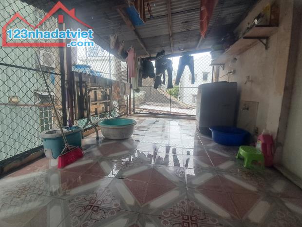 ► Sát MT Lý Thường Kiệt, Lô Góc kiệt Rộng, 45m2, 2 tầng, cứng sạch, hơn 3 tỷ - 4