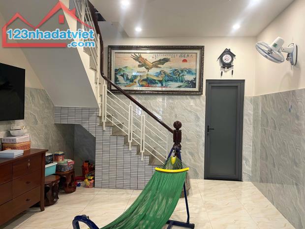 Bán Nhà 2 Tầng Mới 81m2_6.5*12.5 Gần Tô Ngọc Vân Tam Bình Thủ Đức Chỉ 4.7 tỷ - 1