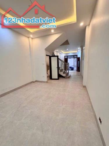 Bán Nhà Phố Khương Hạ 63m2 — Nhà Đẹp, Vị Trí Siêu Tiện, Giá Chỉ 7.6 Tỷ