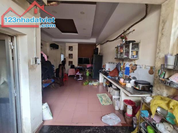 135M2 Ngay chung cư Saigon Avenue đường số 12, Tam Bình Thủ Đức xe hơi để trong nhà, 6 tỷ