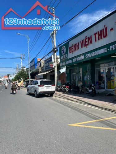 🏡 Bán nhà mặt tiền Tô Ký – 10x30m – Giá chỉ 20 tỷ! 🔥