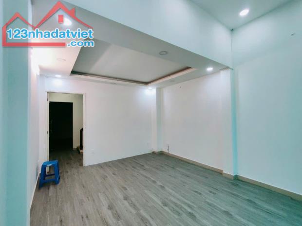 Bán Nhà MặtTiền Đường Huỳnh Văn Bánh, P.11, Phú Nhuận, 40 Tỷ (4.6x23m) - 1