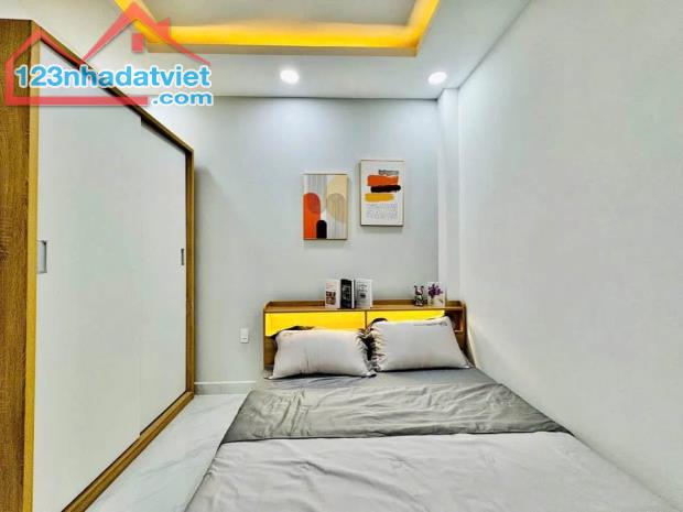 BÁN GẤP NHÀ CHÙA BỘC,ĐỐNG ĐA,5- TẦNG,26M2,NHÀ LÔ GÓC ĐẸP,CHỈ 5,2 TỶ - 2