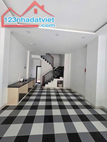 --Bán nhà đường Lê Lai, phường 12, quận Tân Bình; 5 tầng (69m2) - 8,2 tỷ - 2