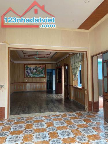 Bán Nhà 2Tầng 5 phòng dt 118m2 sát KCN Sam Sung oto cho thuê đầu tư 2,1ty - 3