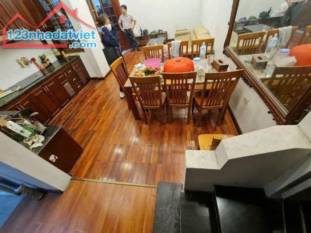 Cho thuê nhà Ngõ Quỳnh, Thanh Nhàn, Hai Bà Trưng 50m x 4T giá 15.5tr, nhà rất đẹp, đủ đồ - 4