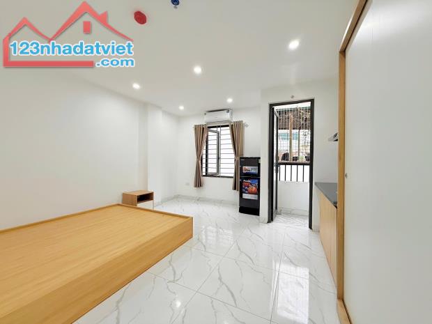 Siêu phẩm CCMN Triều Khúc đường ô tô 72m2 8 tầng thang máy 14pkk dòng tiền 1 tỷ