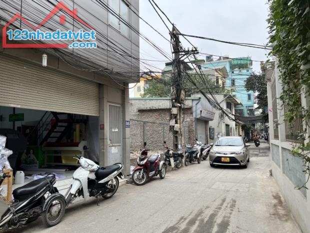 Siêu phẩm CCMN Triều Khúc đường ô tô 72m2 8 tầng thang máy 14pkk dòng tiền 1 tỷ - 2