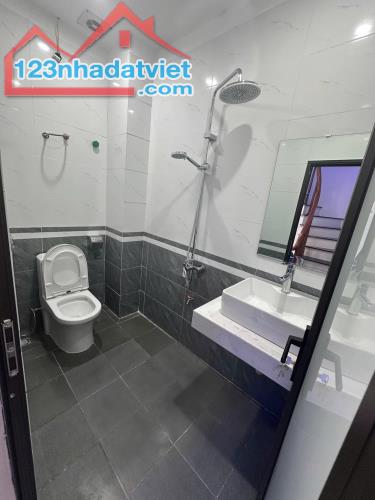 Bán nhà 4 tầng 35m giá chỉ 4,7 tỷ còn thương lượng, gần ngay Ngã Tư Canh, Xuân Phương NTL - 4