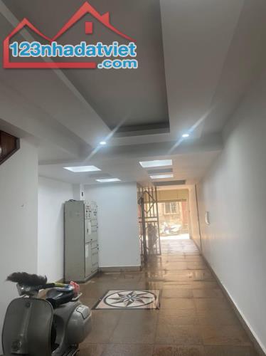 Bán Nhà Riêng CCMN Quận Tây Hồ. 7 Tầng Thang Máy. DT 104M2 - 2