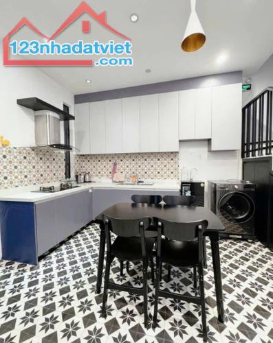 Bán nhà 2 tầng đường An Thượng 16 . Đang cho thuê 20tr/tháng . Giá : 7tỷ5 thương lượng