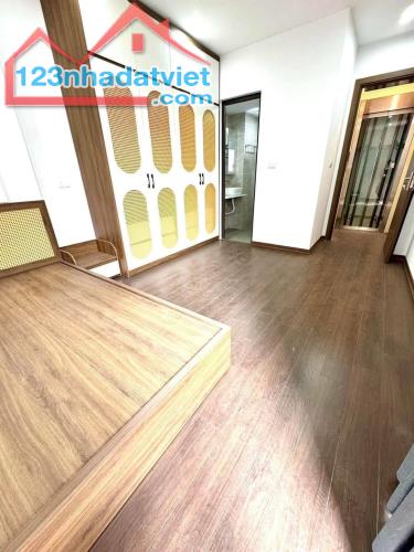 Bán nhà đẹp mặt ngõ phố Lạc Long Quân 6T thang máy MT 4m nhỉnh 7 tỷ Tây Hồ - 3