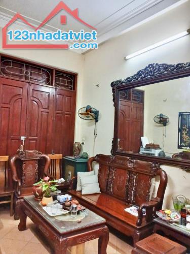 Siêu phẩm Mặt phố Hoàng Công Chất 80m2, mt 7.6m kd vỉa hè, ôtô tránh, sổ đẹp 32tỷ hơn. - 1