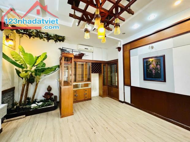 Cần Bán Gấp MT Dương Quảng Hàm  P5 , 4m x 25m , 4 tầng  ,Giá 14 tỷ Thương Lượng Mạnh. - 1