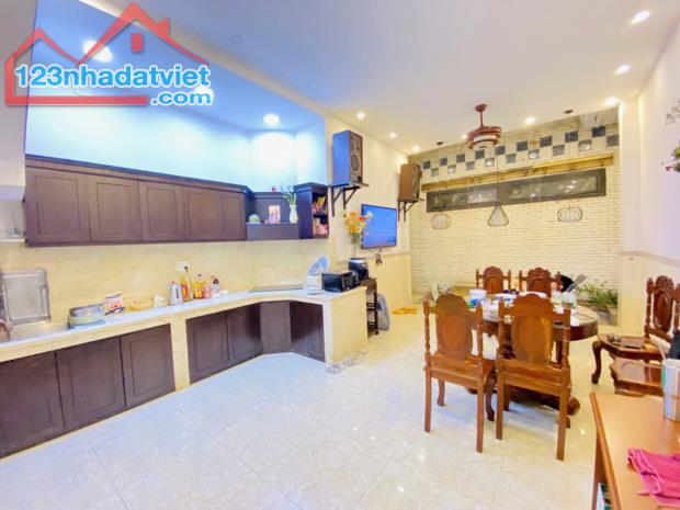 Cần Bán Gấp MT Dương Quảng Hàm  P5 , 4m x 25m , 4 tầng  ,Giá 14 tỷ Thương Lượng Mạnh. - 3