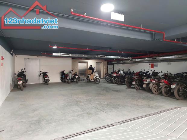 Cho thuê gấp 170m2 sàn văn phòng Nguyễn Thị Định thông sàn, thang máy, có hầm để xe, ô tô - 5