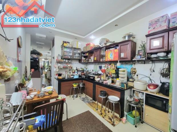 12 TỶ TL - NHÀ QUẬN 1 GẦN CÔNG VIÊN LÊ VĂN TÁM - KẺM 4M SÁT MẶT TIỀN - KINH DOANH - 63M2 - 2