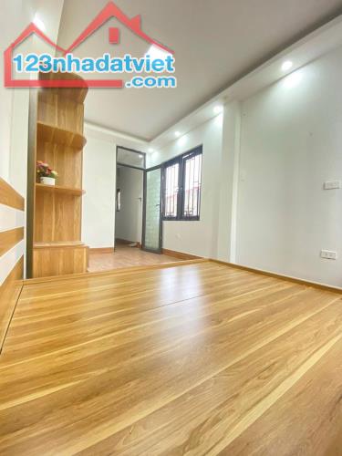 VĂN CHƯƠNG.VỈA HÈ KINH DOANH. Ô TÔ TRÁNH. 25m2 4T 3m Mặt Tiền. 6.9 TỶ - 2