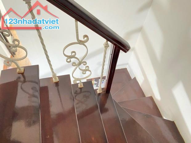 VĂN CHƯƠNG.VỈA HÈ KINH DOANH. Ô TÔ TRÁNH. 25m2 4T 3m Mặt Tiền. 6.9 TỶ - 3