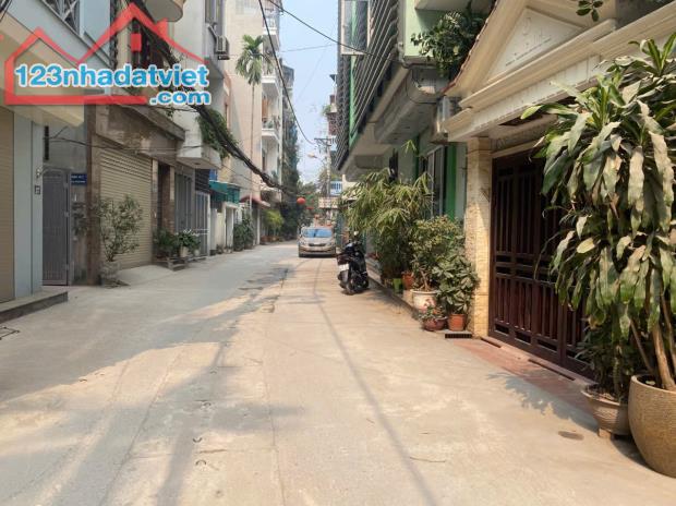 🏡 Bán nhà VIP Mỗ Lao - 50m², 4 tầng, gara ô tô, ngõ rộng 3 ô tô tránh – Giá ~14 tỷ 💎 - 3