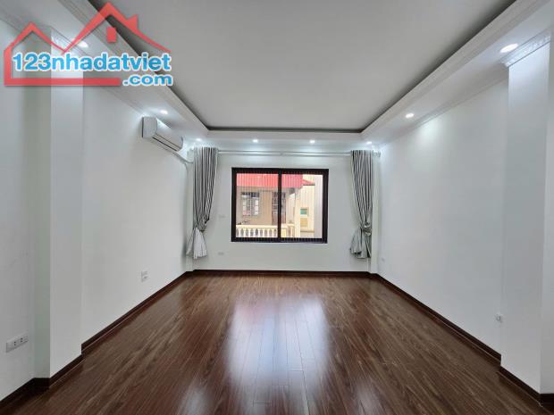 Nhỉnh 8 tỷ nhà đẹp 5 tầng Cầu Giấy - 5