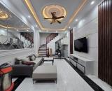 Nhỉnh 8 tỷ nhà đẹp 5 tầng Cầu Giấy