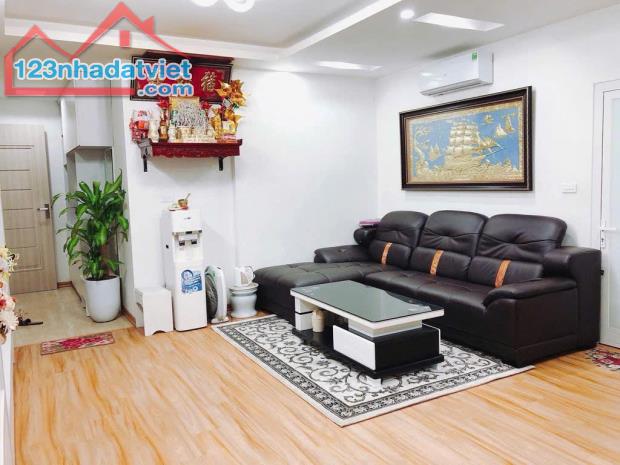 LÔ GÓC - CĂN 3 NGỦ ĐẸP LONG LANH - FULL NỘI THẤT XỊN - CHỈ VIỆC XÁCH VALI VÀO Ở!