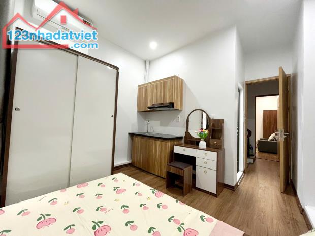 Bán căn hộ dòng tiền phố Minh Khai vừa ở và cho thuê, 5 tầng, 36m2, 7 phòng khép kín, giá - 4