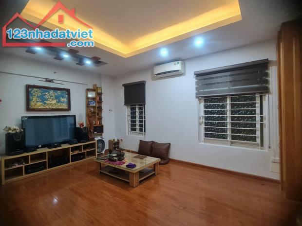 BÁN NHÀ LẠC LONG QUÂN 34M2 MT 3,7M 4 TẦNG DÂN XÂY CHẮC CHẮN NHỈNH 6TỶ - 1