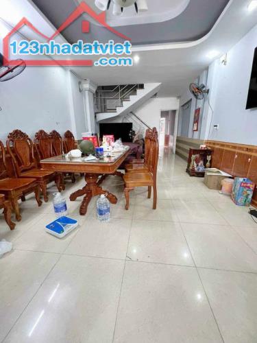 Bán nhà vị trí siêu đẹp mặt tiền dương thị mười,q12, giá ưu đãi có hạn - 1