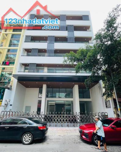 Bán Tòa Văn Phòng Mặt Phố Vệ Hồ, Tây Hồ DT 289m2, 10T, MT 10.2m. Giá Cực Rẻ