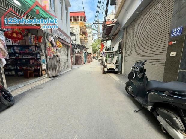 * THANH XUÂN, HƠN 8 TỶ, NHÀ 6 TẦNG, THANG MÁY, ÔTÔ QUA NHÀ.