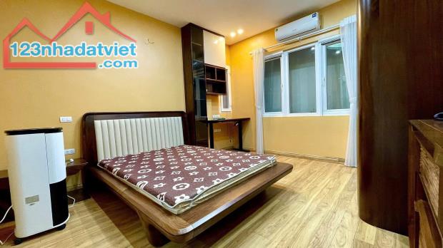 BÁN NHÀ PHỐ TỨ LIÊN, TÂY HỒ, 1 NHÀ RA MẶT PHỐ, THANG MÁY, DT 80M2* 5 TẦNG* GIÁ 16 TỶ - 7