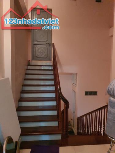 🔥 BÁN NHÀ MẶT PHỐ LÊ VĂN HIẾN – KINH DOANH SẦM UẤT – 2 MẶT THOÁNG VĨNH VIỄN 🔥  🏡 Vị trí - 4
