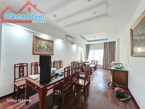 Mặt phố Yên Phụ 55m2, 5T thang máy kinh doanh sầm uất gần Hồ Tây nhỉnh 23 tỷ - 1