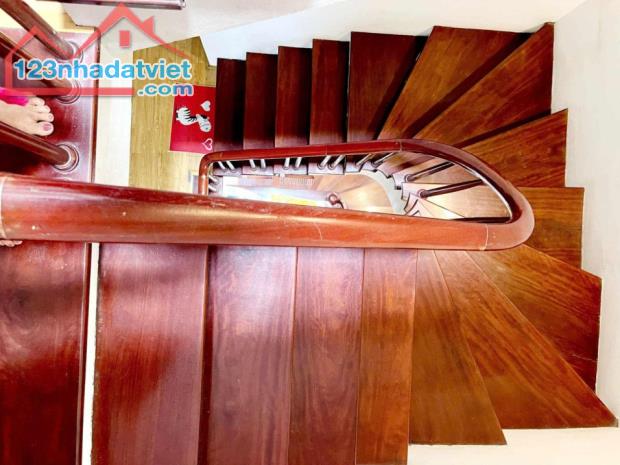 Nhà đẹp mặt phố Trịnh Đình Cửu, quận Hoàng Mai: 55m2, 5 tầng, vừa ở vừa kinh doanh, 18,5 - 1