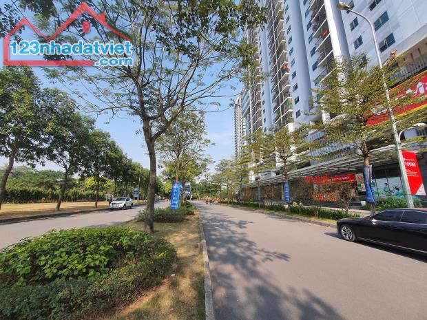 Chính chủ bán nhà phân lô KĐT Đại Kim -  ô tô tránh - kinh doanh - 56m2 x 5 tầng, mặt