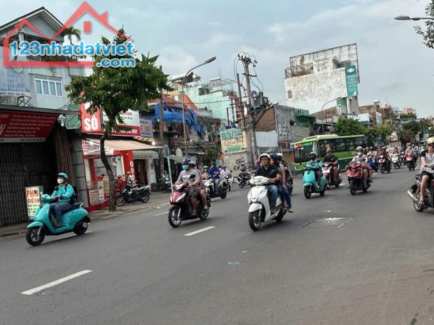 Mặt tiền Nguyễn Kiệm P.3 GV , căn góc ngang gần 9m, 2 tầng 232m2