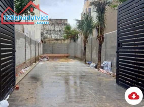 Bán nhà gấp: hẻm quang trung : 96 m2  5 tầng giá 14,5 tỷ