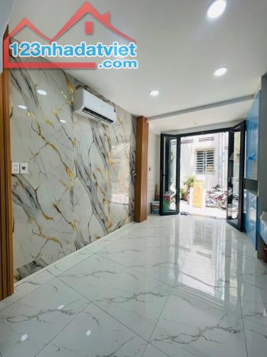 TRUNG TÂM QUẬN 1. SỞ HỮU NHÀ ĐẸP HẺM GẦN 4M CHỈ 5,8tỷ - ĐƯỞNG CẢNH CHÂN - P. CẦU KHO
