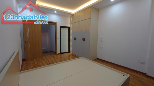 NHÀ ĐẸP,NGÕ 521 AN DƯƠNG VƯƠNG, TÂY HỒ: 31M X5T, MT 3,3M, GIÁ 5,7 TỶ. - 4