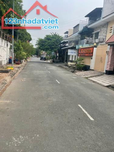 Nhà phố (7x15) tại DD11, Tân Hưng Thuận, Q12, cực chất với 3 tầng, 4PN, 4WC