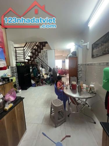 TRƯỜNG CHINH, 4Mx15M, HẺM TRƯỚC NHÀ 4M, PHƯỜNG TÂN THỚI NHẤT, GIÁ CHỈ 3.39 TỶ - 3