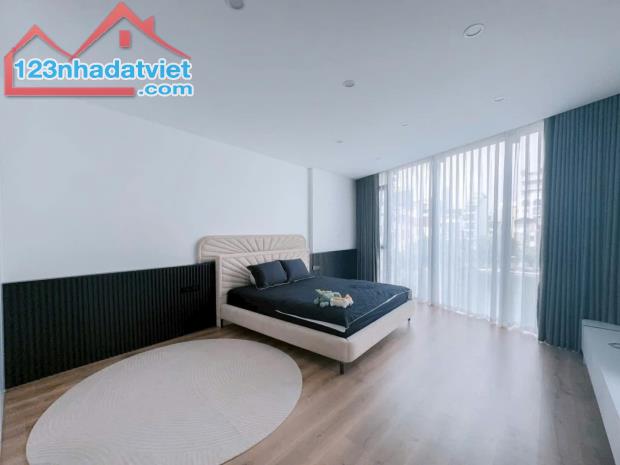 Đội Cấn, Mặt hồ Đầm Tròn, Nội thất Châu Âu, 8 tầng TM. 57m2, MT 5,5m. Chỉ 28 tỷ - 3