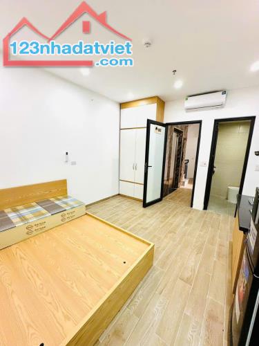 CCMN LÔ GÓC CẦU GIẤY 7 TẦNG 55M2 THANG MÁY MT 3.6M Giá 18.5 TỶ. - 1