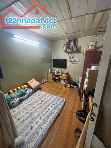 Sát vách quận 3 - gần Lê Văn Sỹ 37m2 3 căn ra hẻm xe hơi Chỉ 4,2 tỷ TL - 2