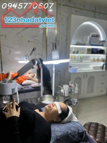 Sang nhượng SPA Trung Tâm QUẬN 7 - 2