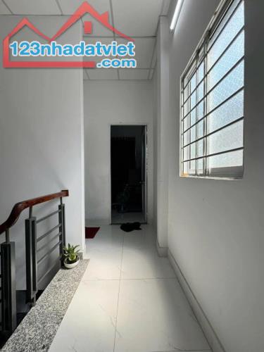 NHÀ B.ÁN LÊ VĂN THỌ GV - GẦN QUANG TRUNG & CV LÀNG HOA - DT 32M² - 2 TẦNG NHỈNH 3 TỶ - 3